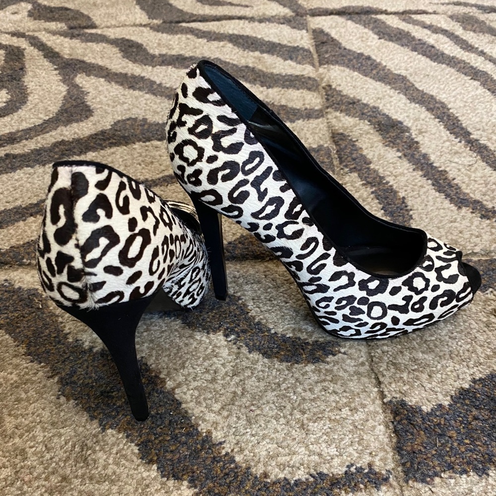 Guess heels